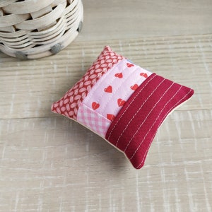 Sewing pin cushion, Red hearts pincushion, Pink patchwork needle holder, Valentine's day gift, Burgundy pincushion, Gift with love