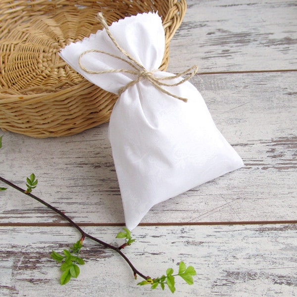Wedding favor bags, white cotton gift bags, holiday gift bags, candy bags - 4 х 6