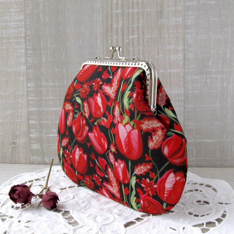 Tulips frame purse, Red and black handbag, Spring flowers clutch, Blooming cosmetic bag, Floral change pouch, Red love gift for her image 4