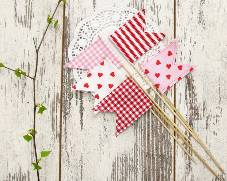 Happy Flags Valentine's Day, red heart, pink decorations handmade SET of 5 image 2