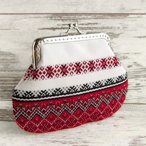 Bolso de mano étnico ucraniano con marco, bolso de mano rojo y negro para boda con cierre.
