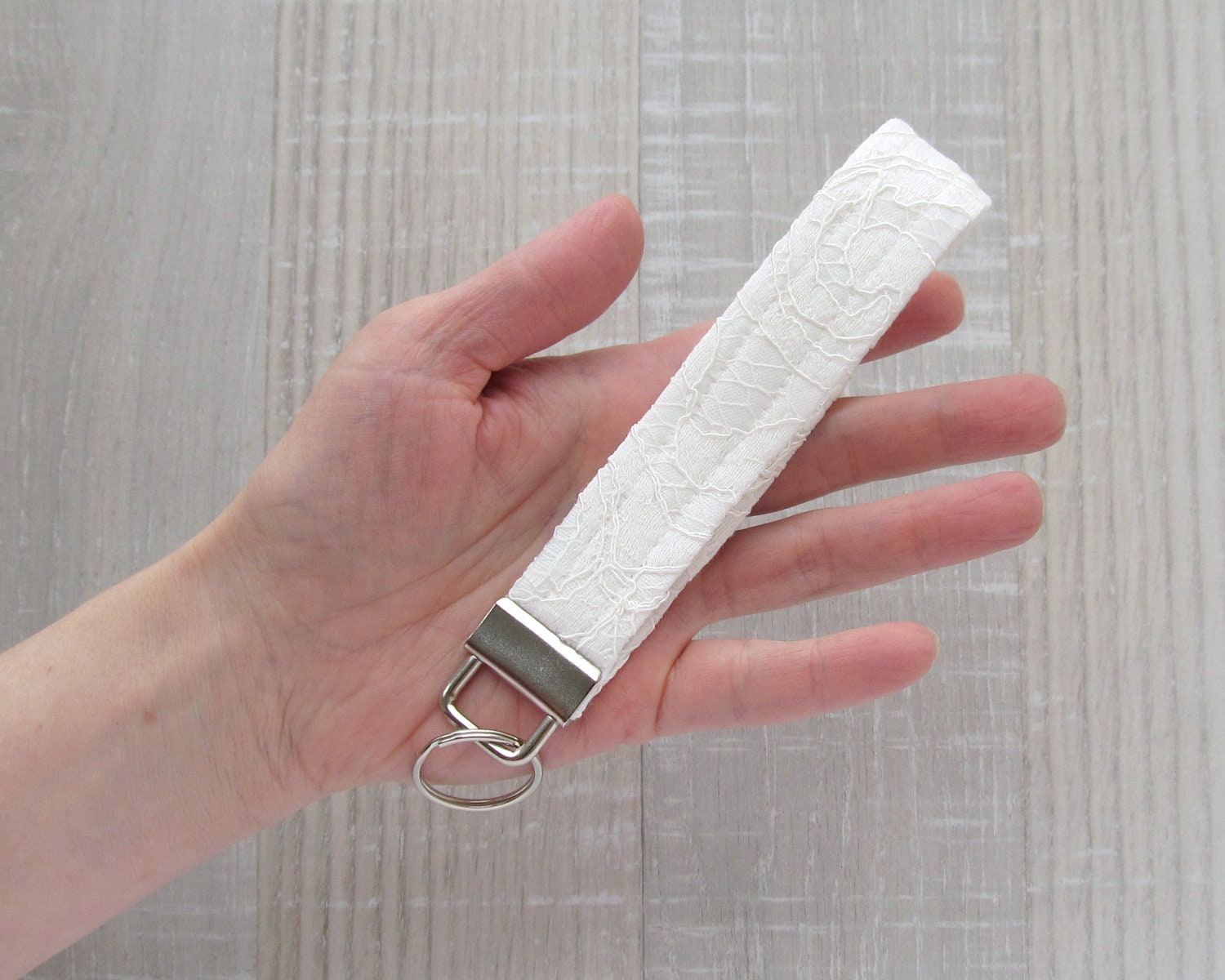 Lace Keychain, Fabric Key Fob, Wedding Favors, Lace Key Chain, Wristlet