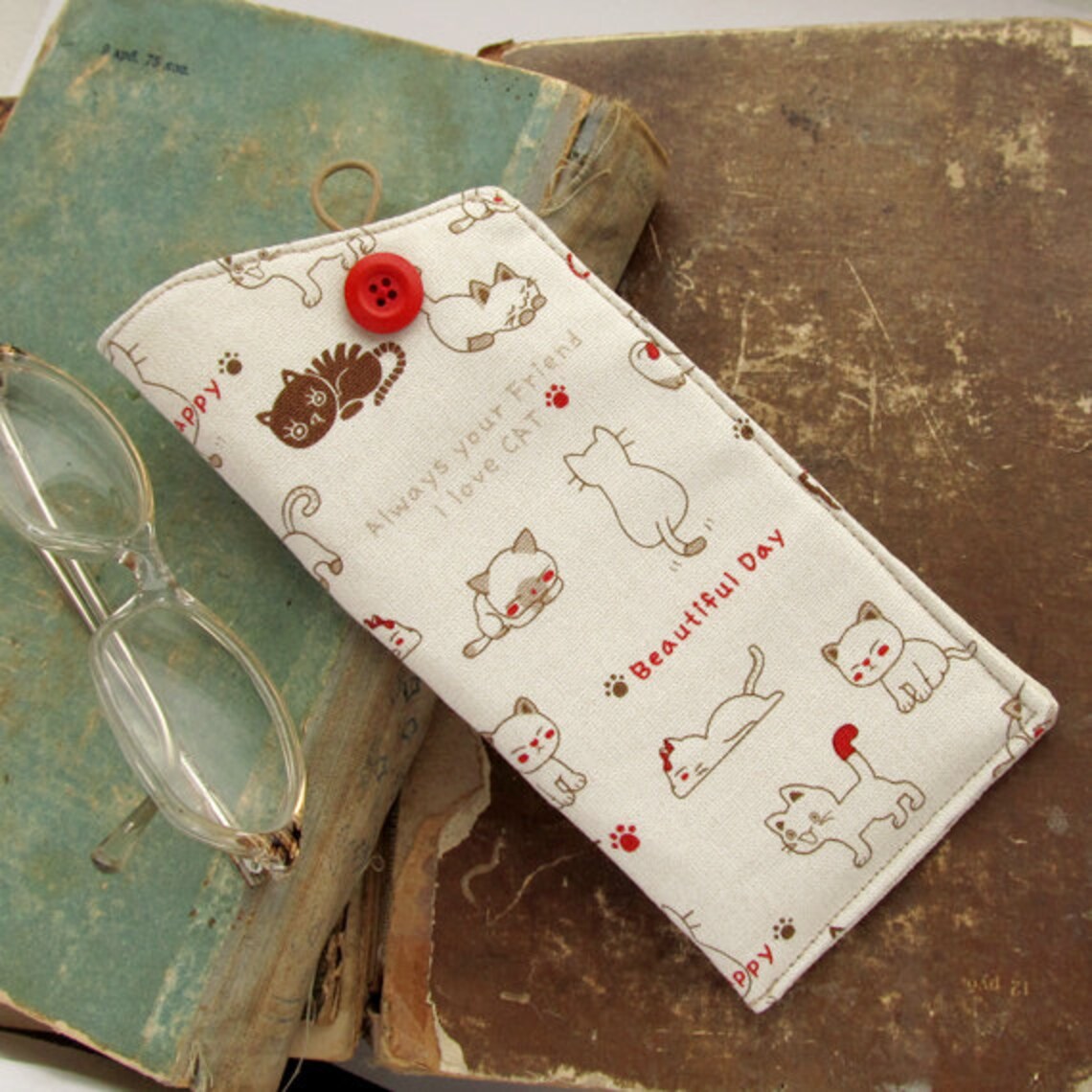 Cat Eyeglass Case Brown Kitten Kawaii Made to Order Etsy