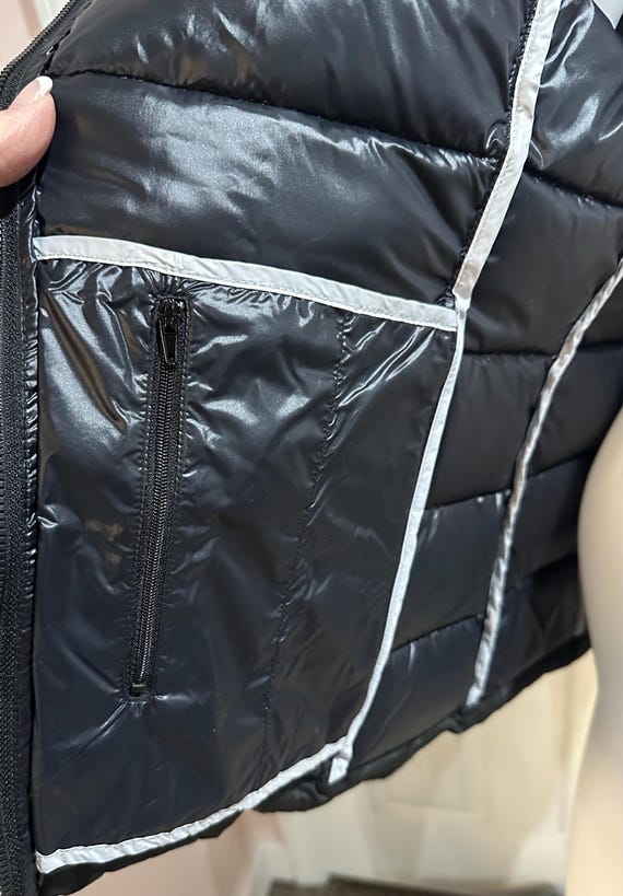DKNY Lightweight Women's Puffer Jacket. Donna Karan New York Circa