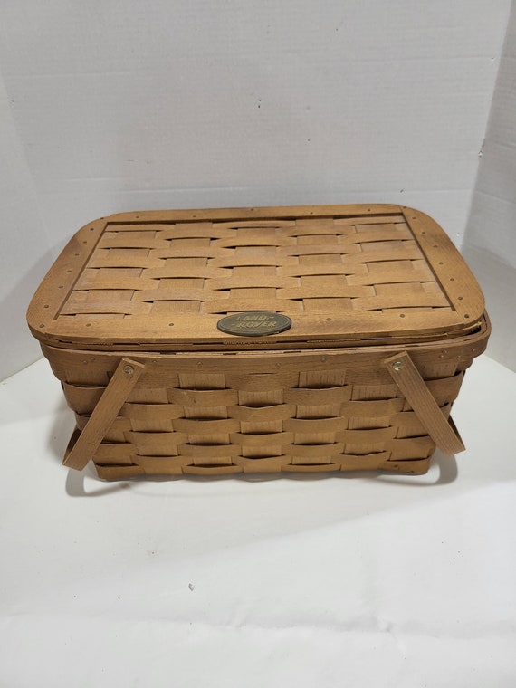 Vintage Land-Rover Picnic Basket