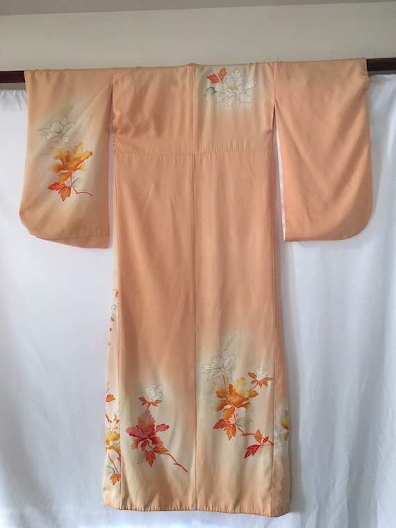 Vintage Peach Silk Floral Kimona