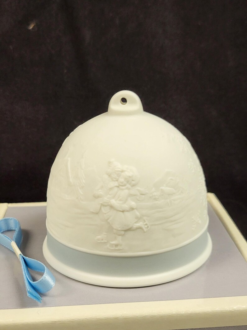 Lladro Bell Collection - Thumbnail 2