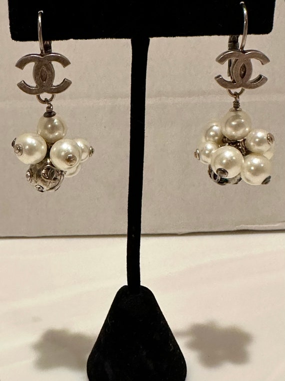 Authentic Chanel 2004 Pearl Rhinestone Earrings - image 1