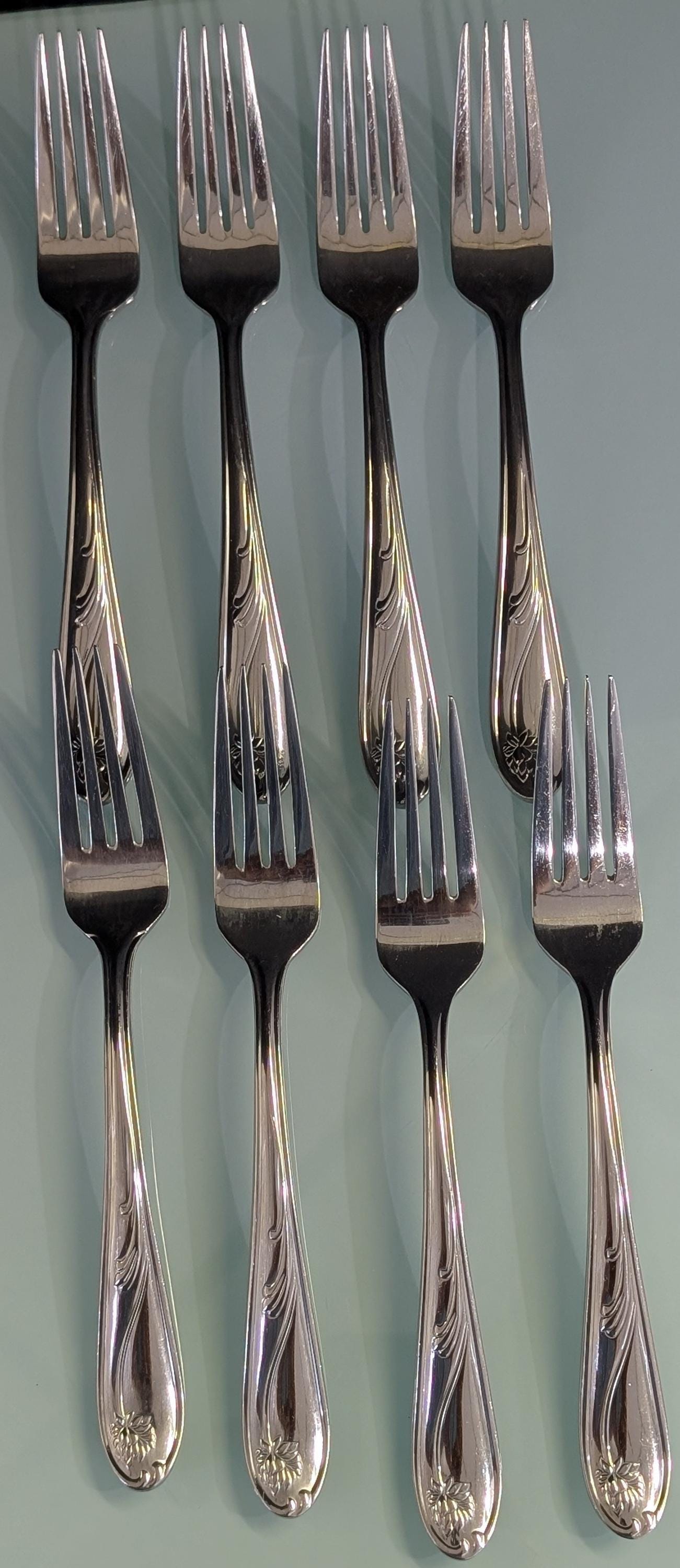 Lenox Poppies On Blue 18/8 Stainless Steel Teaspoon – Single Flatware Piece – 890282