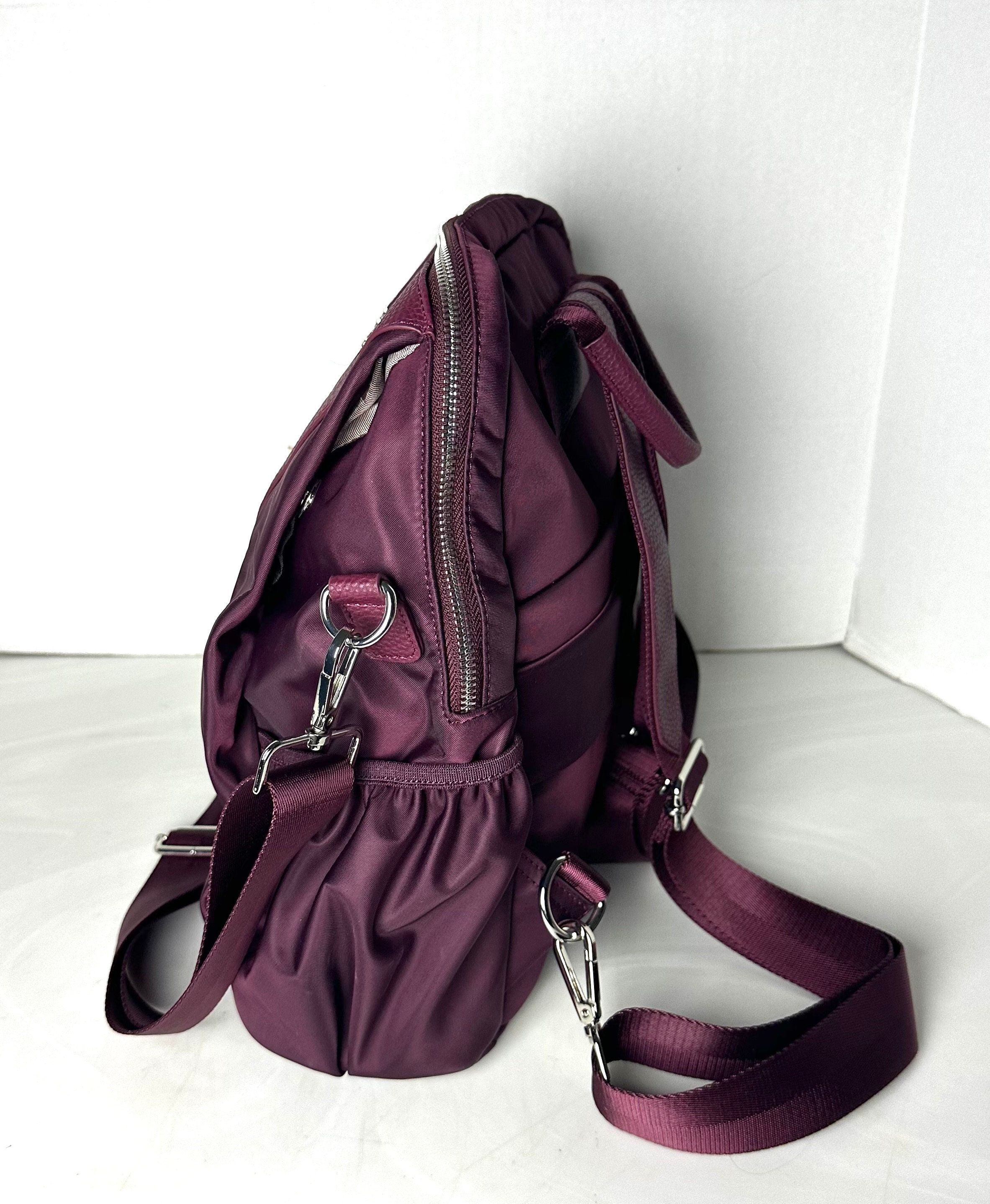 Pragmastyle backpack V-Style Backpack Purse main image 4