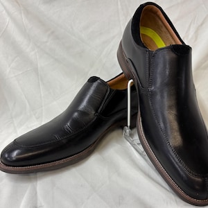 Florsheim Men&#39;s 11.5   Slip-On Loafer Leather Shoe in Black. New.