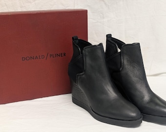 Donald J Pliner LULUU Black Women's Wedge Ankle Boots- NIB