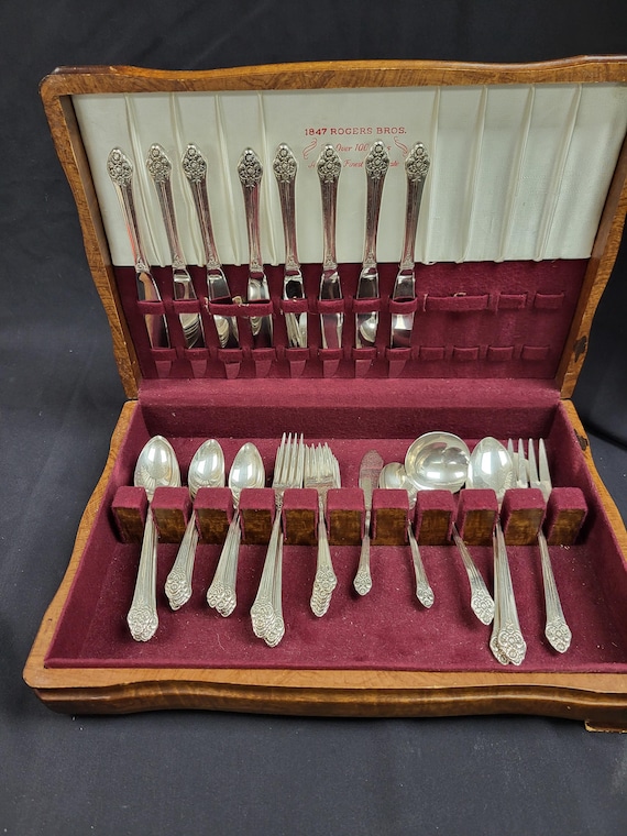 Vintage 1881 Rogers Oneida Community Silverware, 
