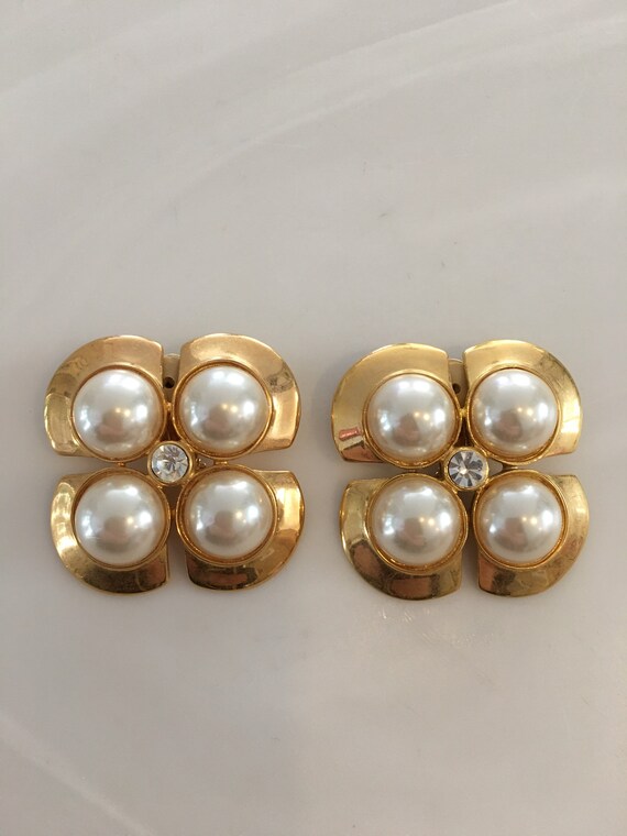Gold and Pearly White Metal and Imitation Pearl Button Drop Earring