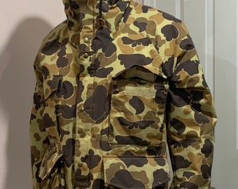 ジャケット・アウター 70s Saftbak Duck Camo Hunting Jacket Vintage Saftbak Duck Hunting Camo Shirt Jacket Green Brown XL