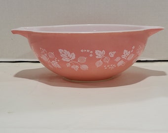 Vintage Pyrex 4qt Gooseberry Bowl