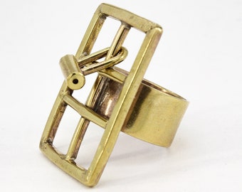Love Lock Ring \ Brass