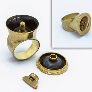 Not really Secrets Pyx, A lockable with screw pot ring, Unisex