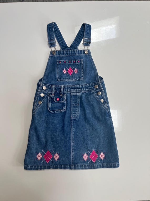pink diamond denim dress diamonds, denim & all my favorite darlin's! Full outfit details linked, or drop a in the comments! Denim / diamonds / denim on denim / denim and diamonds / bachelorette /