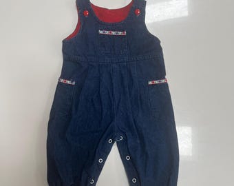 Vintage Dark Denim Overall Romper Red Button Shoulder 80s Baby Girl Dark Blue Jean Baggy Fit Overall Floral Ribbon Pocket Trim Healthtex 1T