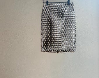Vintage Y2K Banana Republic Pencil Skirt Black Beige Geometric Repeating Pattern Fall Winter Office Business Casual Ladylike Pencil Skirt