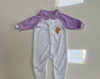 Vintage Newborn Girl 80s Baby Bear Footie Rlmper White with Retro Raglan Sleeve in Lavender Cartoon Bear Emblem White Snap Front One Piece