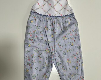 Vintage Cotton Floral Classig Girl Coverall Scallop Bodice Smocked Detail Cornflower Blue Floral Embroidery Vintage Gymboree Girl 2000 Y2K