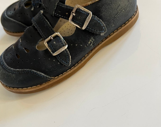 Vintage Navy Blue Leather Mary Jane Shoes for Toddler Girl by Stride Rite Dress up Shoes Classic