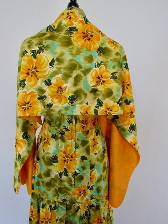 70s Hawaiian Halter Maxi Dress (M)
