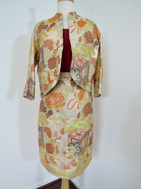 One-of-a-Kind 1950s - 60s Colorful, Asian Design … - image 2