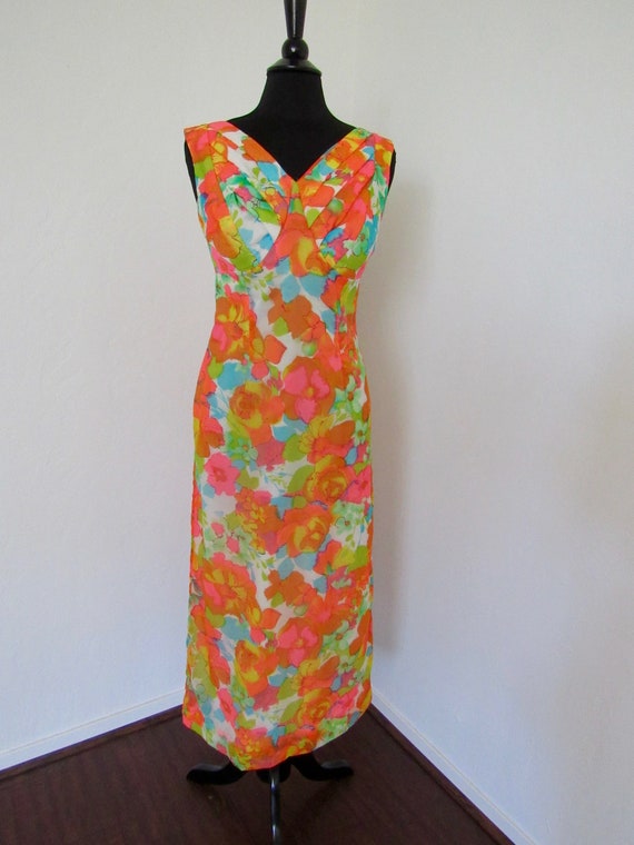 1960s - 70s Bold Floral Print Chiffon Hawaiian Ma… - image 3