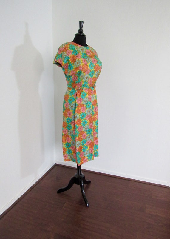 1960s Multicolor Daisy Print Rayon Wiggle Dress wi