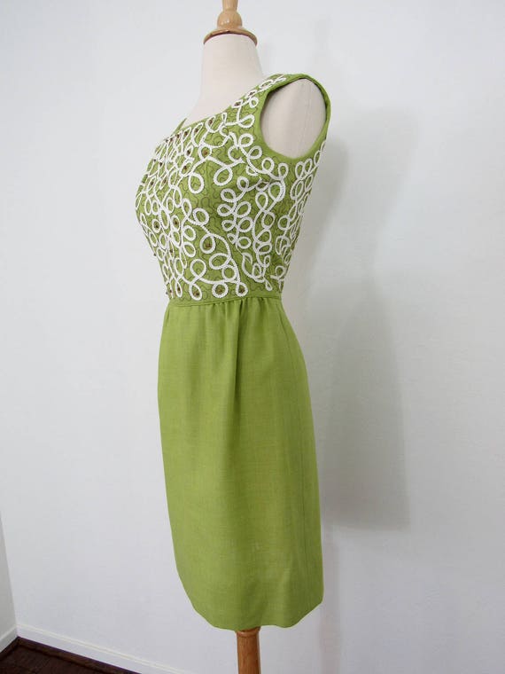 1950s - Early 1960s Green Linen Wiggle Dress with… - image 1