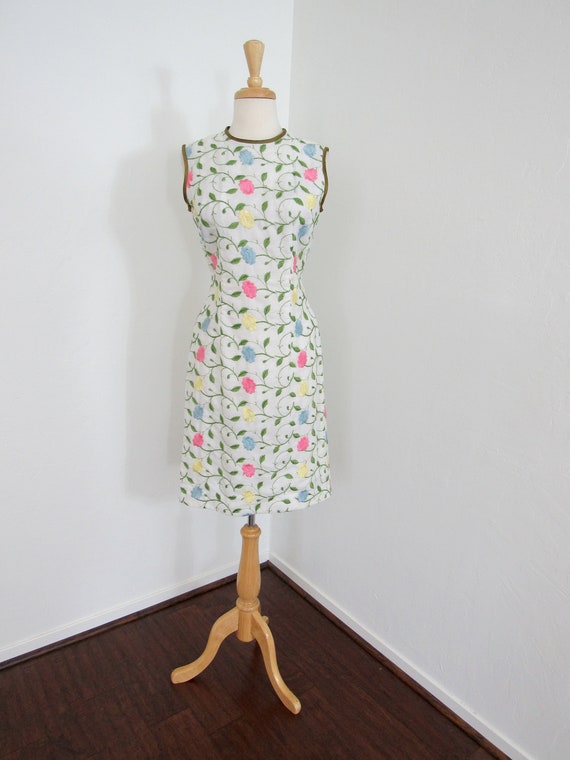 1950s - Early 1960s Lightweight Embroidered Cotto… - image 1