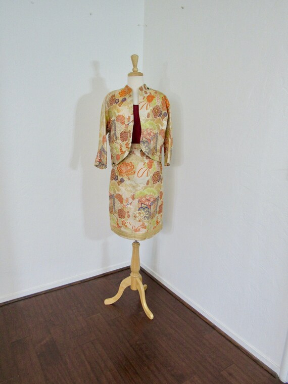 One-of-a-Kind 1950s - 60s Colorful, Asian Design … - image 1