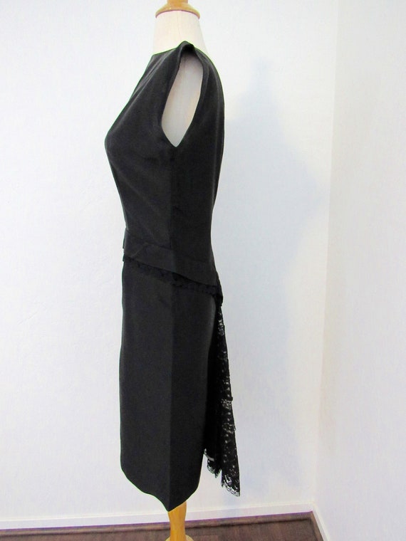 Sophisticated, Sexy 1950s Black Satin Dress with … - image 3