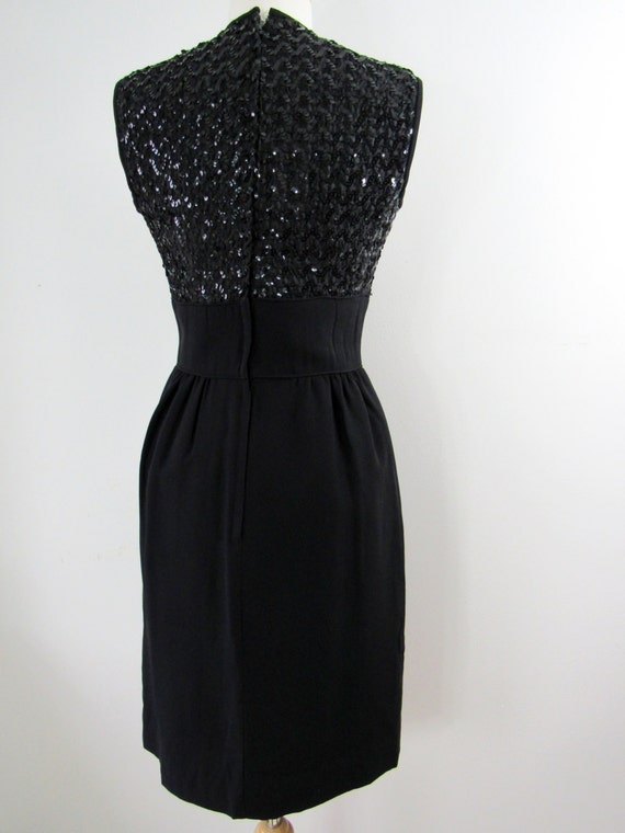 Early 1960s Black Crepe Wiggle Dress with Sequine… - image 4