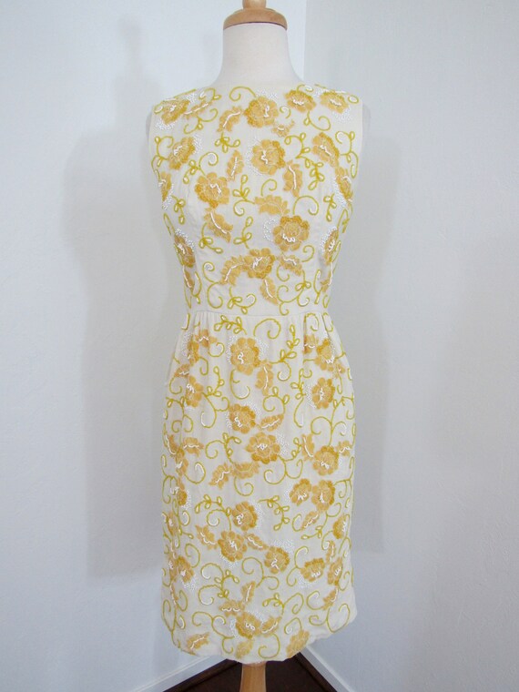 One-of-a-kind 1960s Cotton Wiggle Dress with Amaz… - image 2