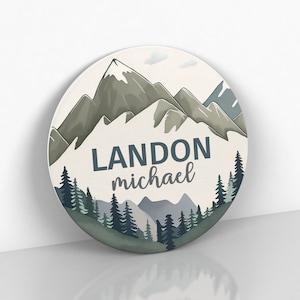 Letrero con nombre para guardería con temática de bosque, decoración de guardería con aventuras en la montaña, letrero con nombre personalizado para niños y bebés