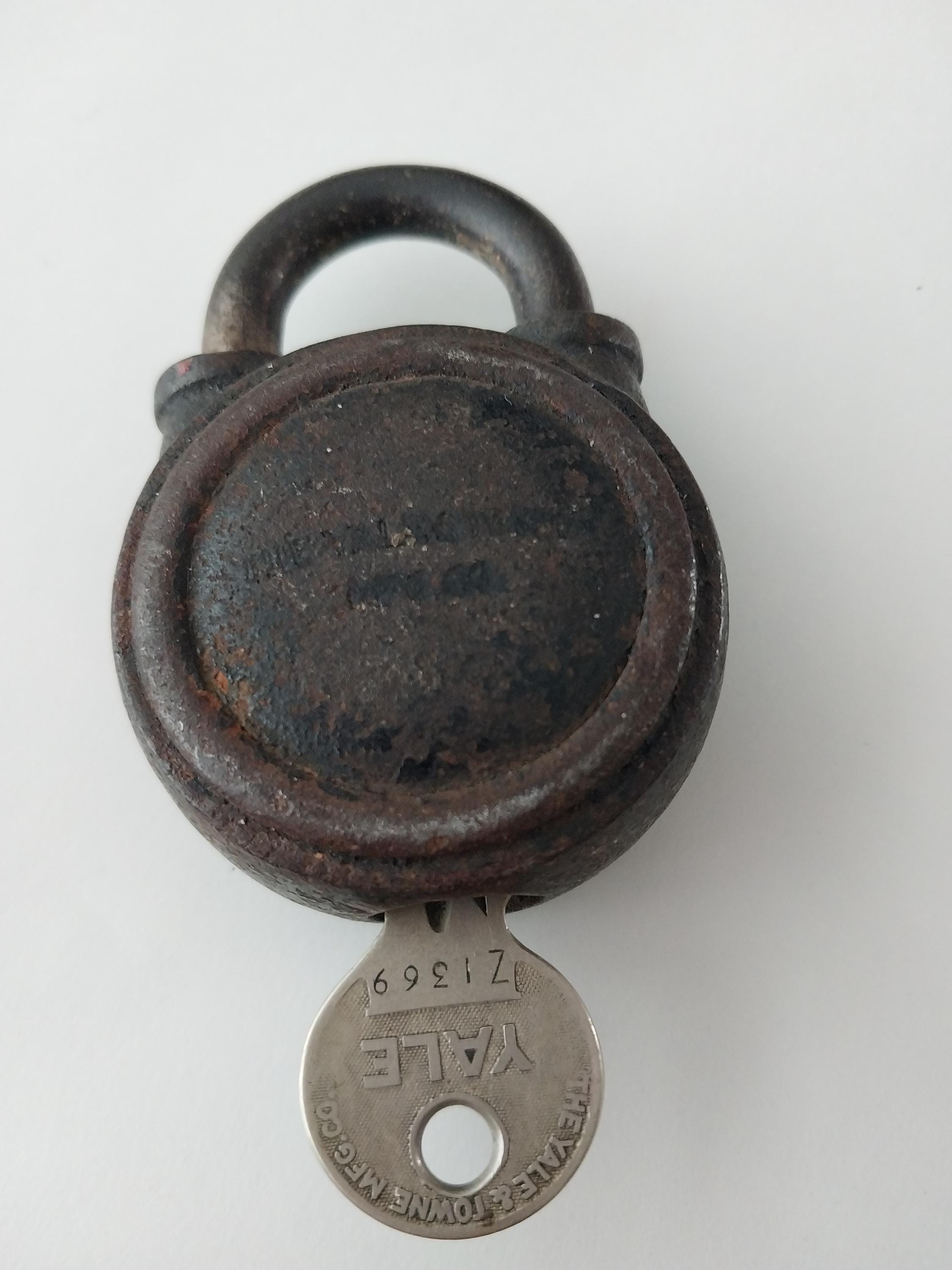 Yale Towne Padlock - Etsy