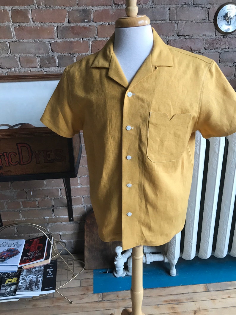 zip up short sleeve shirt