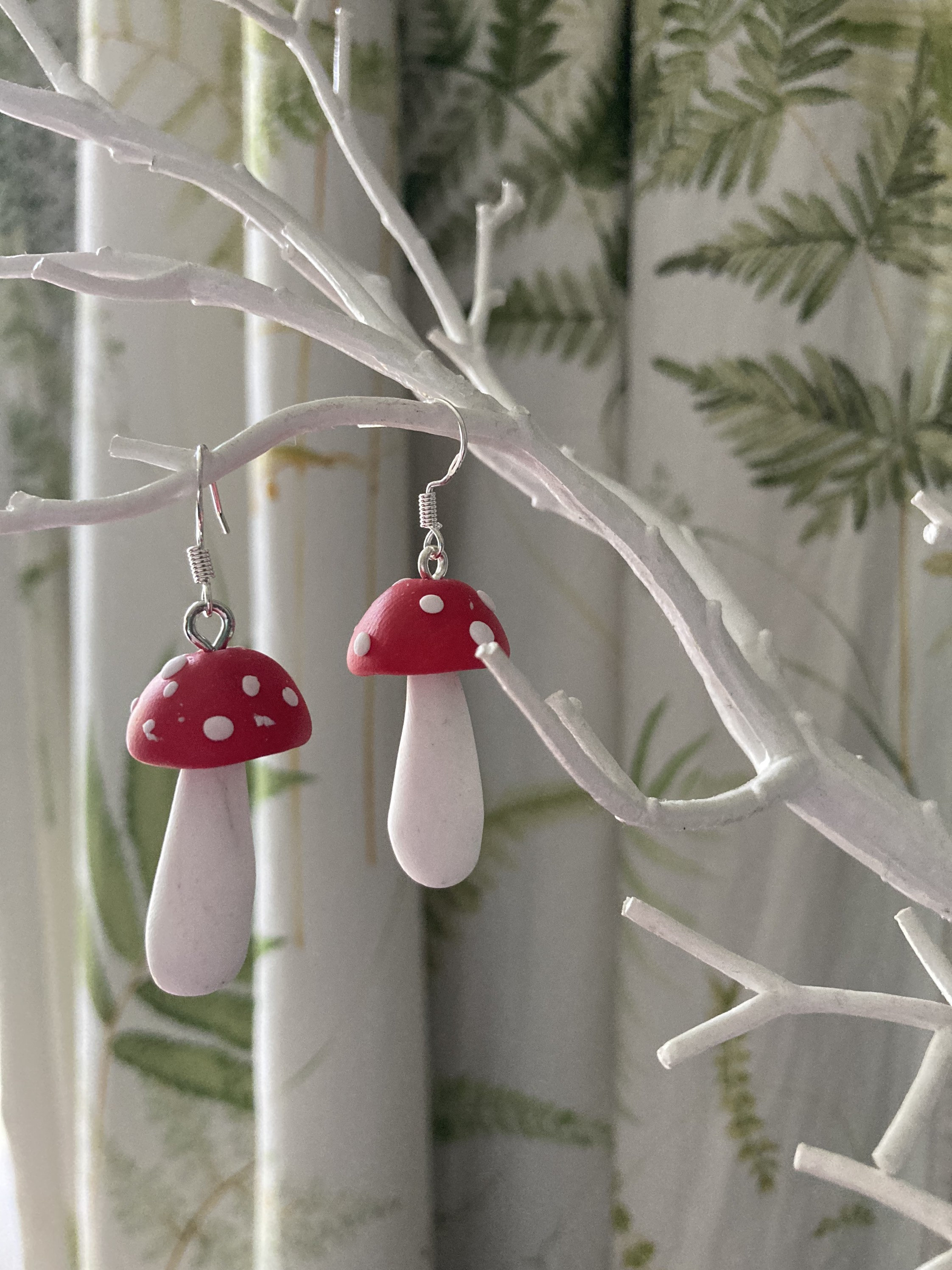 Orecchini a forma di fungo con funghi, magici orecchini a forma di fungo, con forma di foresta, orecchini a forma di fungo rosso