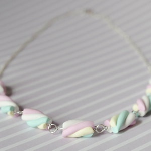 Flump Marshmallow Necklace