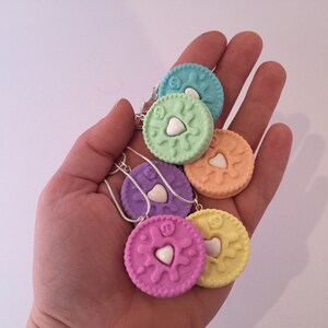 Mini Jammy Dodger Necklace in Pastel Colours Quirky Mini Biscuit Jewellery Rainbow Colours Baby Colours Fairy Kei Jewellery Deco image 2