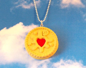 Mini Jammy Dodger Necklace - Quirky Mini Biscuit Jewellery - Cookie Jewelry - Cute Miniature - Edible Jewellery - Fairy Kei - Funky Necklace