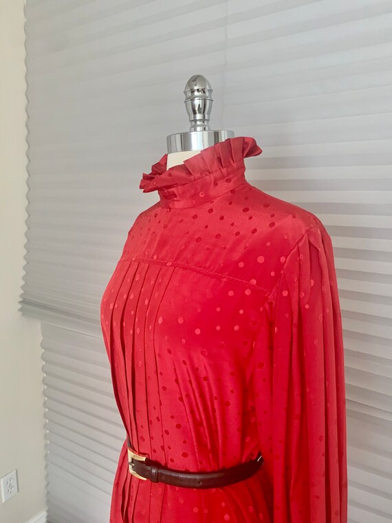 1970s Red Ruffle Collar Shirt Dress - image 6
