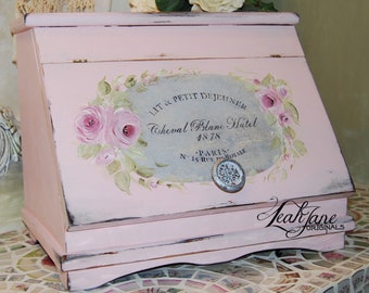 Hand Painted Wood SHABBY pink Bread Storage Box**** FREE SHIPPING*****