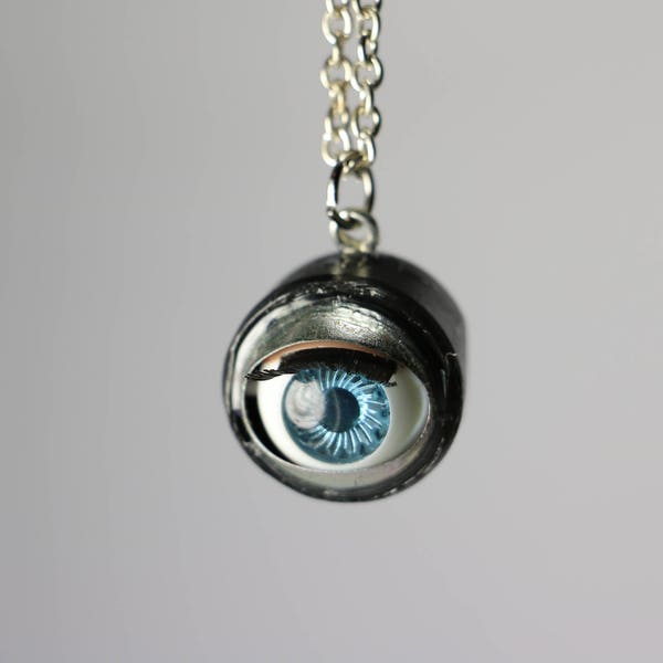 Real Blinking Doll Eye Necklace