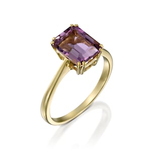 Amethyst Gold Ring,  Emerald cut Amethyst Cocktail Ring, Purple Gemstone Engagement Ring