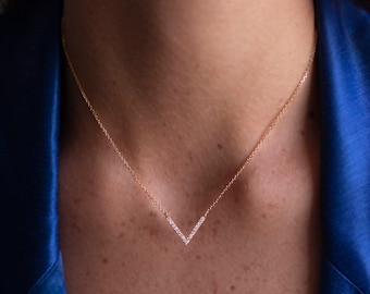 V Diamonds ketting, overwinning ketting